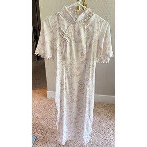 Traditional chinese qipao